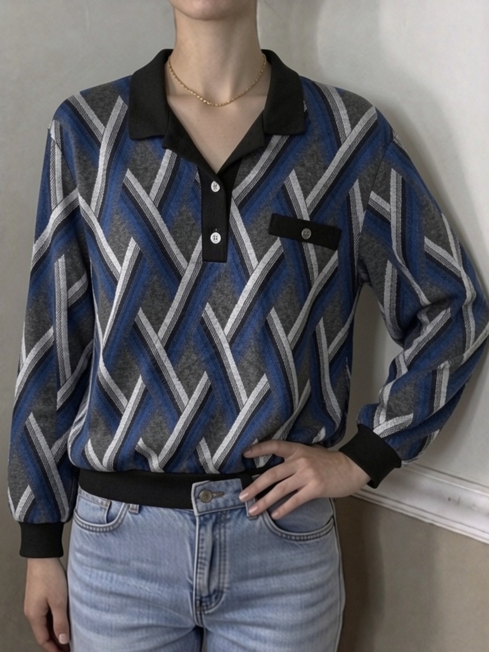 🤎 5 for $20! Alfred Dunner Blue, Gray & Black Geometric V-Neck Polo Sweater